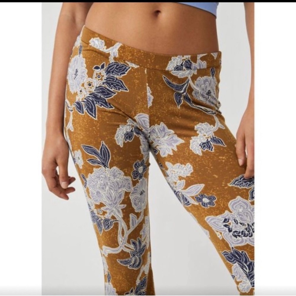 NWT ✨Free People✨ Make a Statement Flare Pants - Picture 3 of 6
